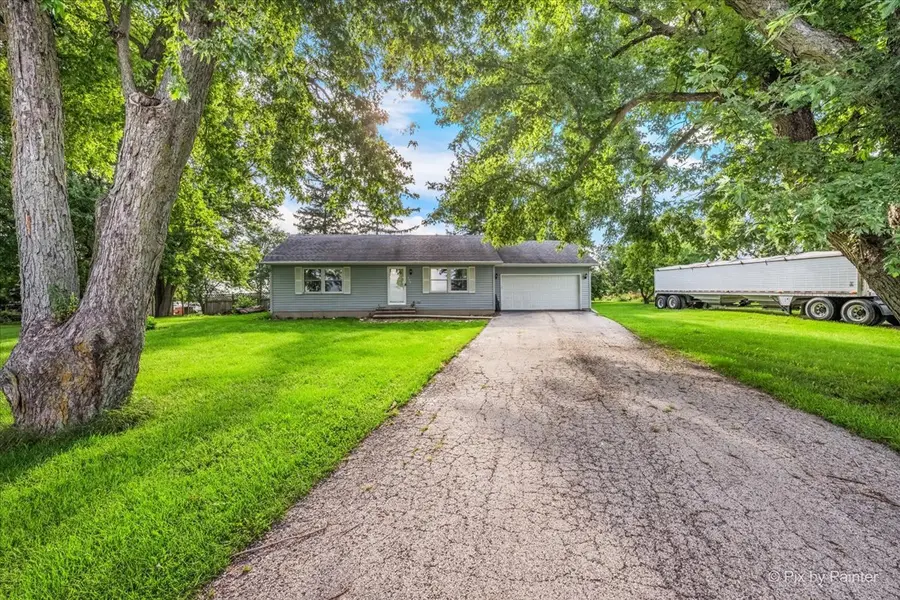 315 S Woodlawn RD, Creston, IL 60113