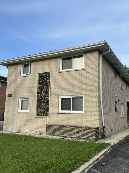 7645 S Roberts RD, Bridgeview, IL 60455