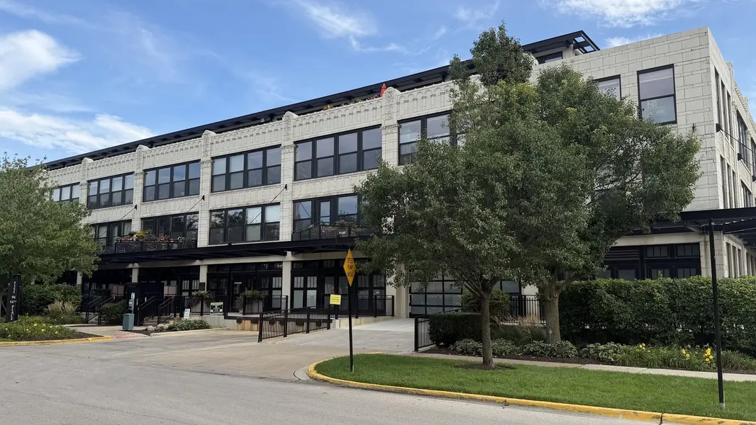 1151 W 14th PL #106, Chicago, IL 60608