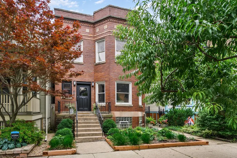 1633 W Olive AVE, Chicago, IL 60660