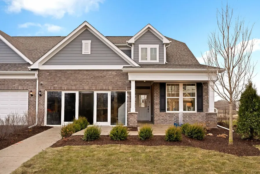6216 Sandbelt DR #22002, Woodridge, IL 60517