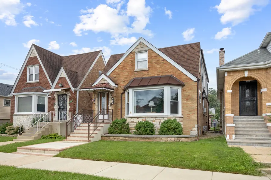 3222 N Natchez AVE, Chicago, IL 60634