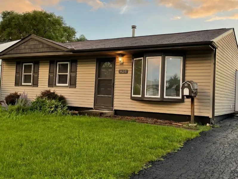 420 Garland AVE, Romeoville, IL 60446