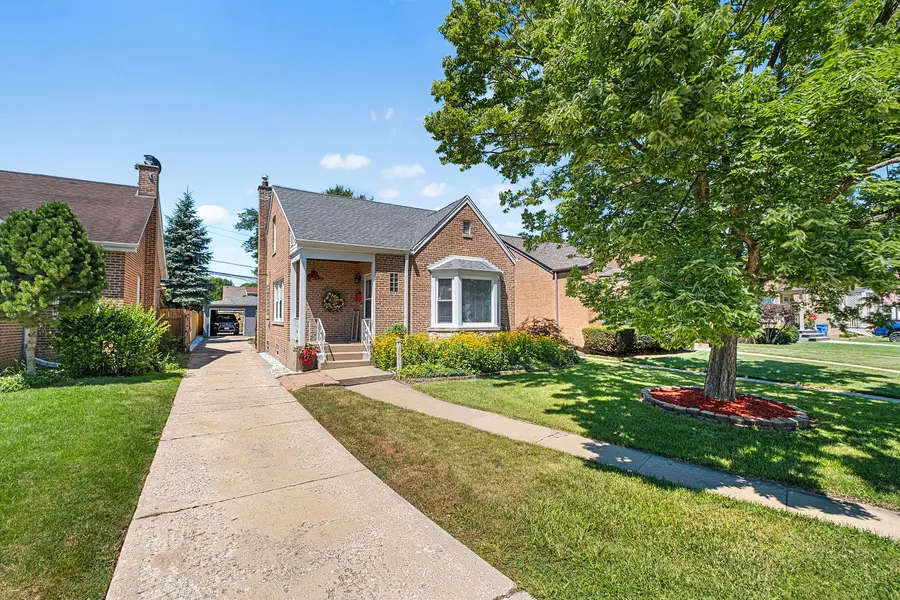 5126 N Mulligan AVE, Chicago, IL 60630