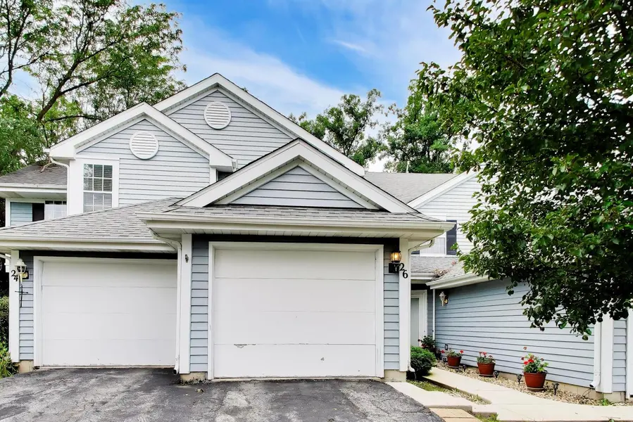26 Abbey LN, Park Forest, IL 60466