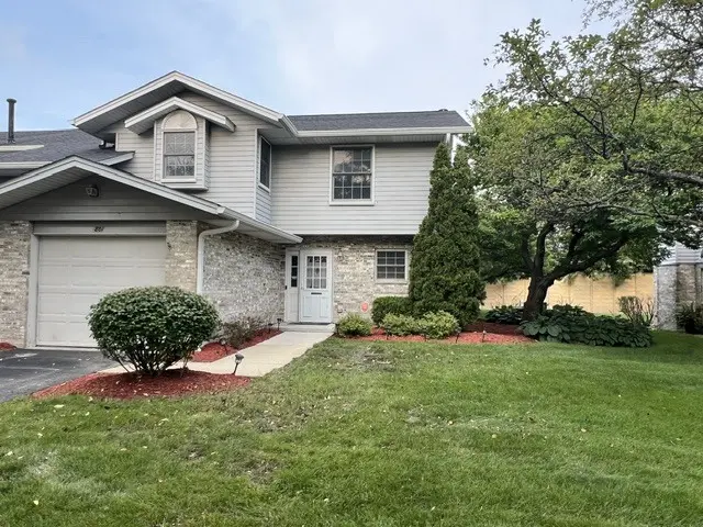 801 N Tamarac BLVD, Addison, IL 60101