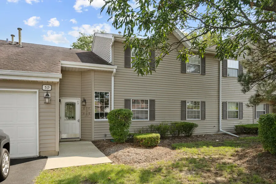 59 Gant CIR #A, Streamwood, IL 60107