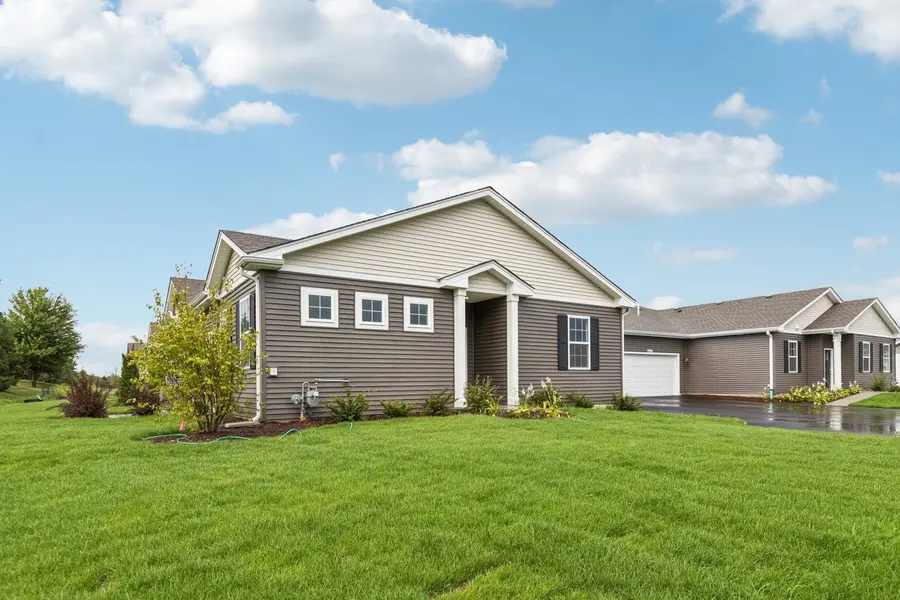 6453 Maple Glen DR, Wonder Lake, IL 60097