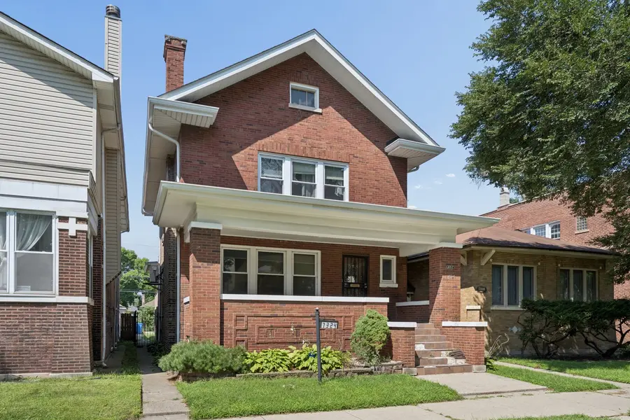 7324 S Calumet AVE, Chicago, IL 60619