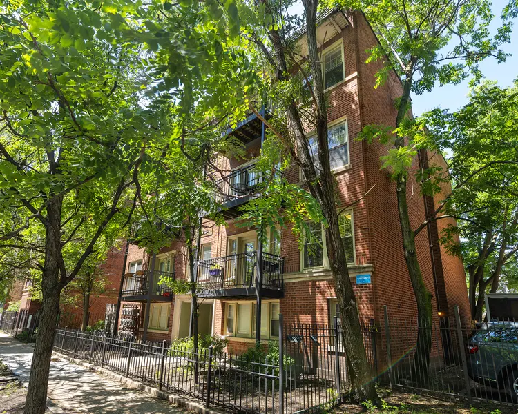 4422 N Ashland AVE #1E, Chicago, IL 60640