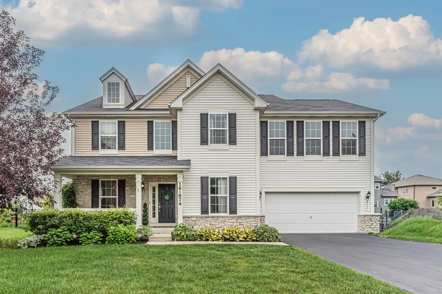 16W674 HAWTHORNE CT, Willowbrook, IL 60527