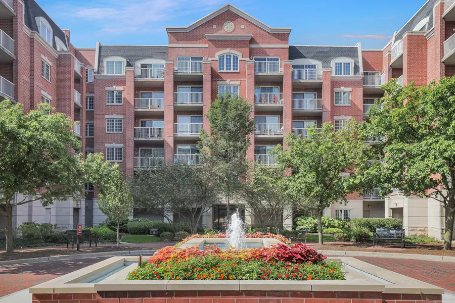 4833 N Olcott AVE #201, Harwood Heights, IL 60706