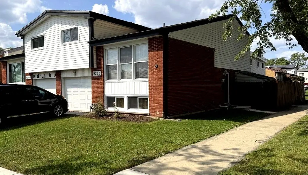 9250 W Church ST, Des Plaines, IL 60016
