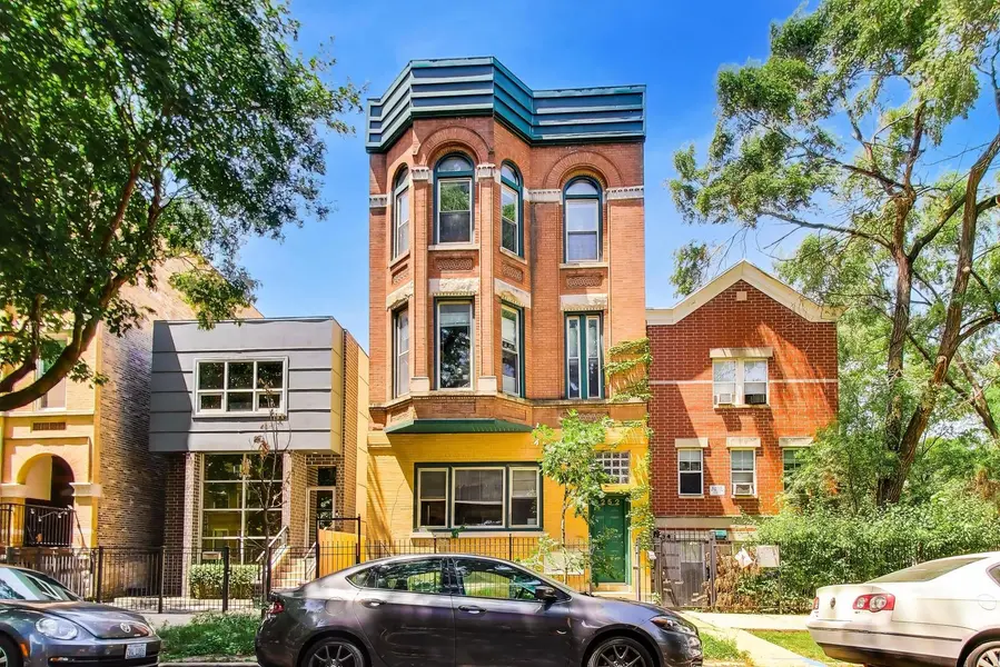 1252 N Artesian AVE, Chicago, IL 60622