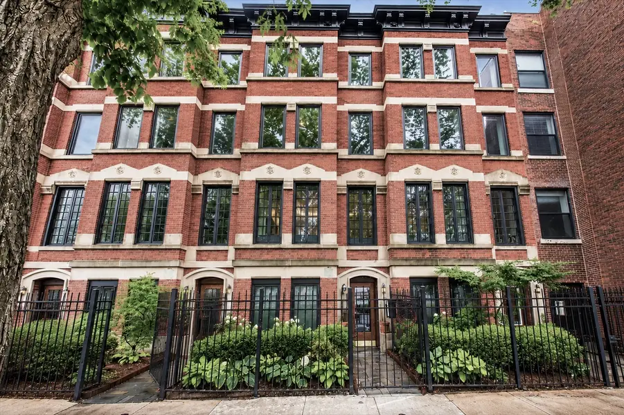 319 W WEBSTER AVE #1, Chicago, IL 60614