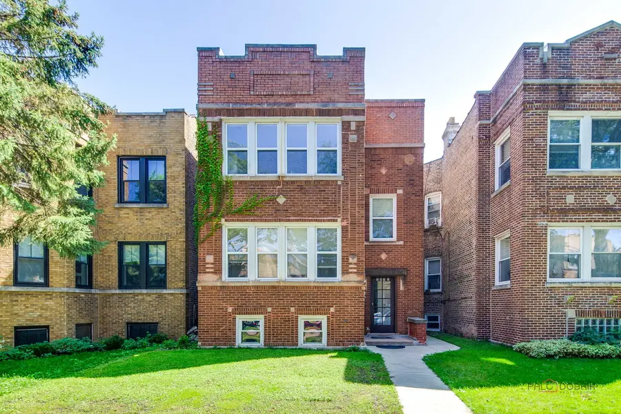 5653 N Talman AVE, Chicago, IL 60659
