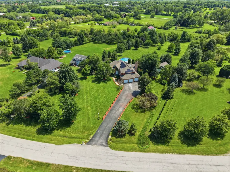 7303 W Ethan CT, Monee, IL 60449