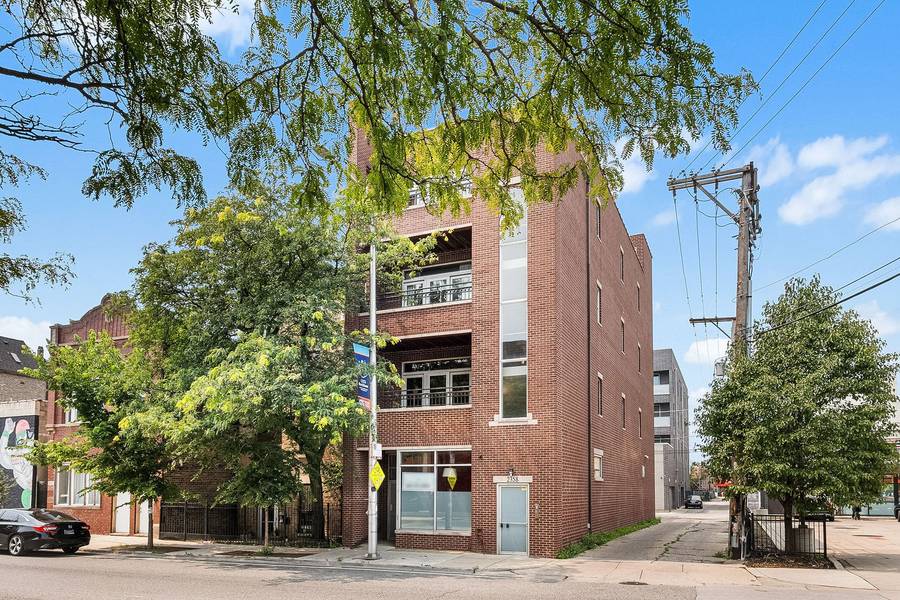 2358 N Damen AVE #A1, Chicago, IL 60647