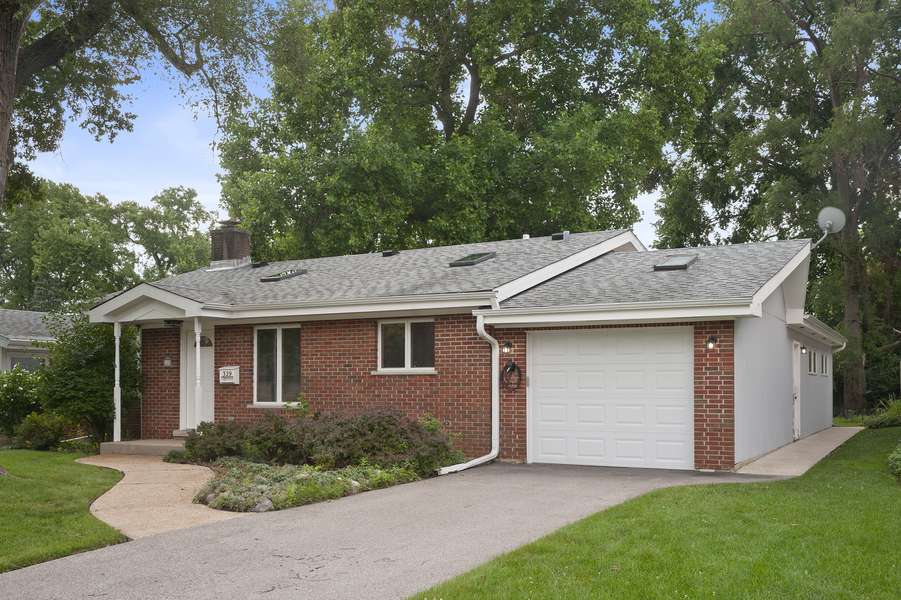 329 Chipili DR, Northbrook, IL 60062