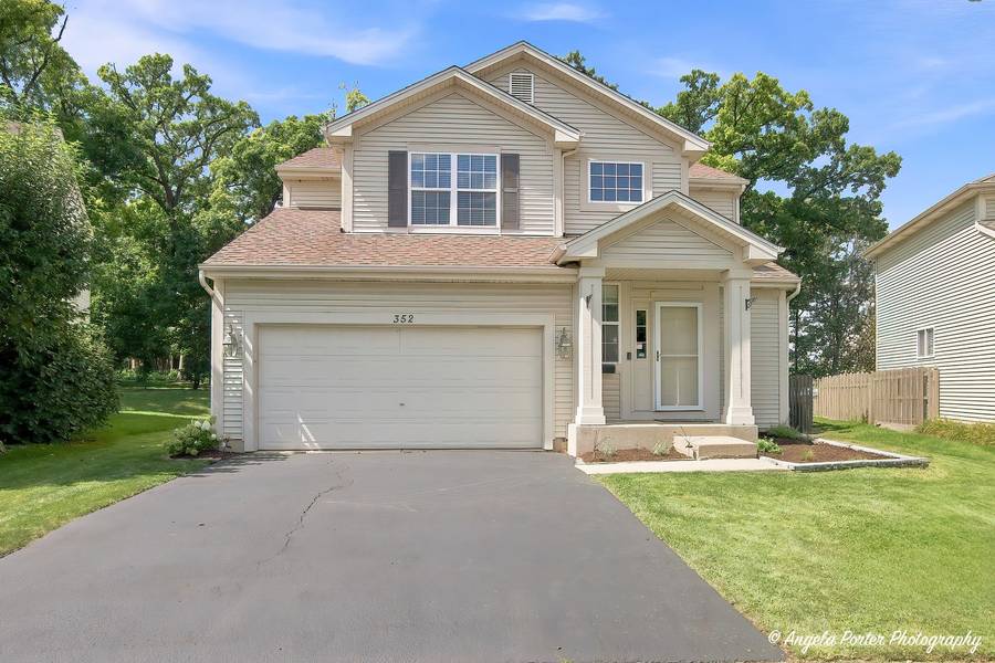 352 N CORNERSTONE DR, Volo, IL 60020