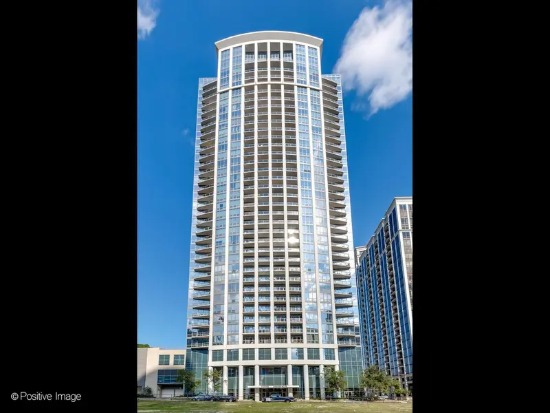 1235 S Prairie AVE #1404, Chicago, IL 60605