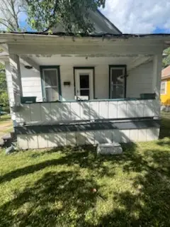 1262 E Logan ST, Decatur, IL 62526
