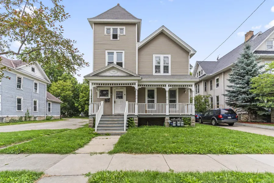 685 FRANKLIN ST, Oshkosh, WI 54901