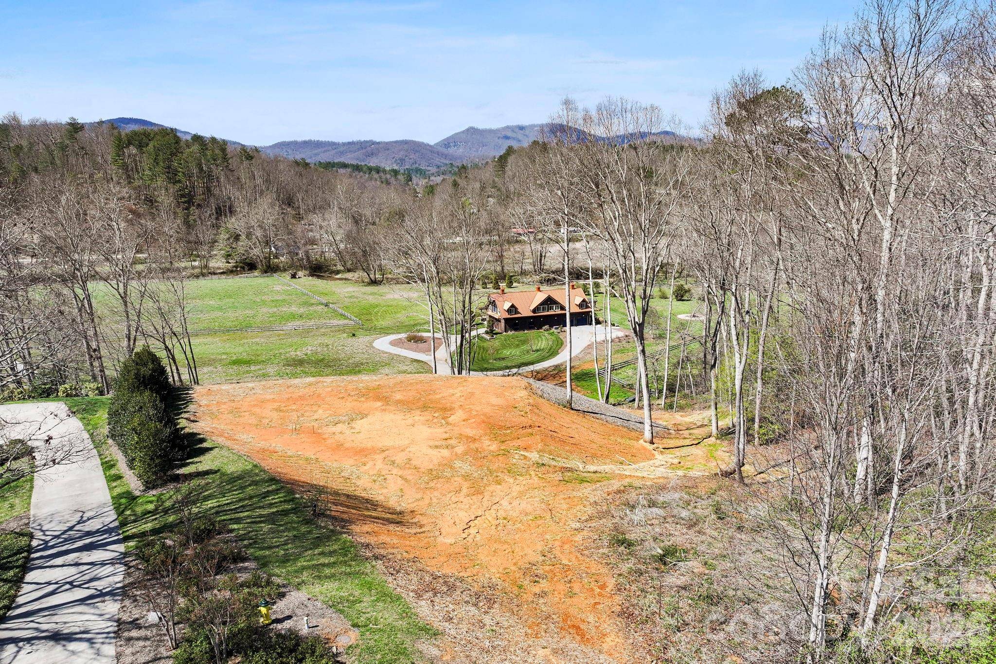 27 Falling Star CT, Fletcher, NC 28732