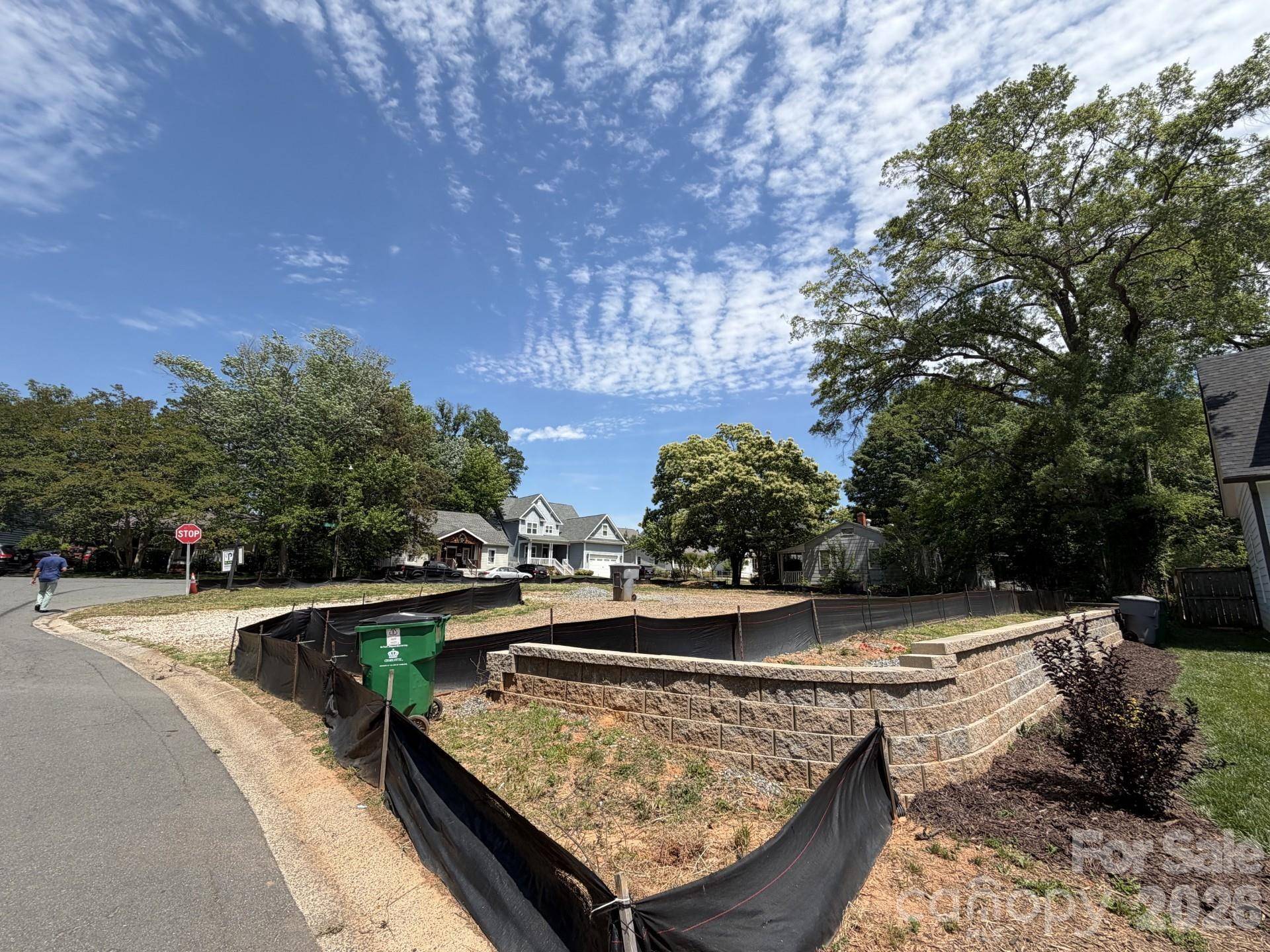 400 Greystone RD, Charlotte, NC 28209