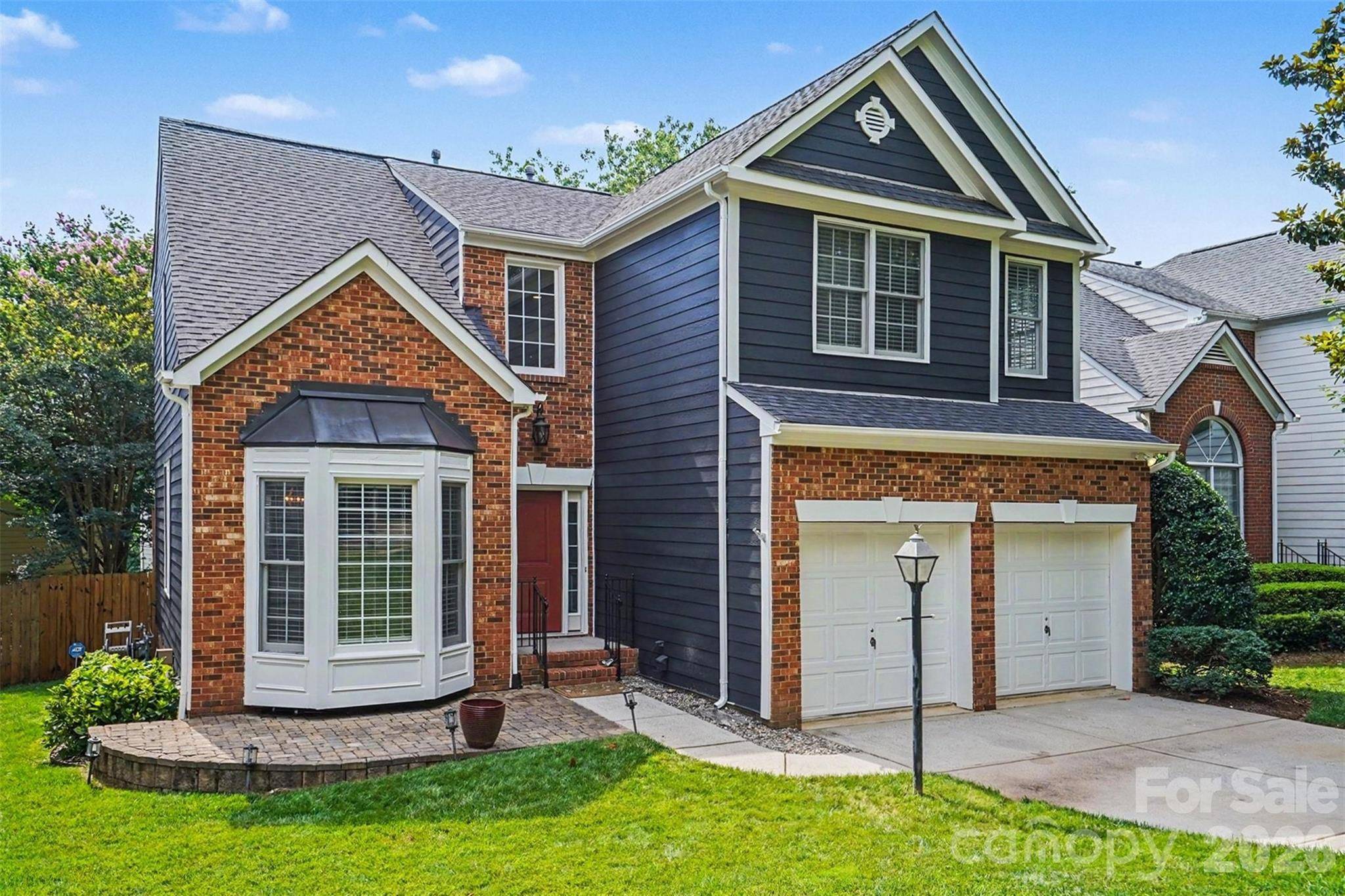 1926 Dunhill DR, Charlotte, NC 28205
