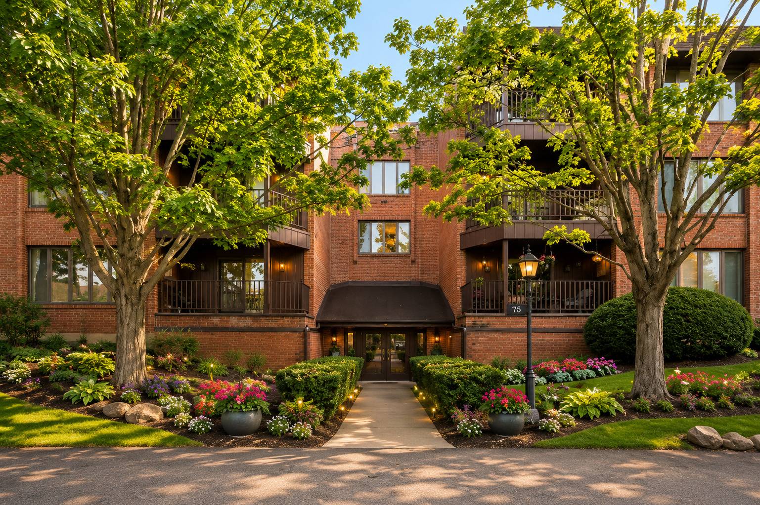75 Boardwalk PL #103, Park Ridge, IL 60068
