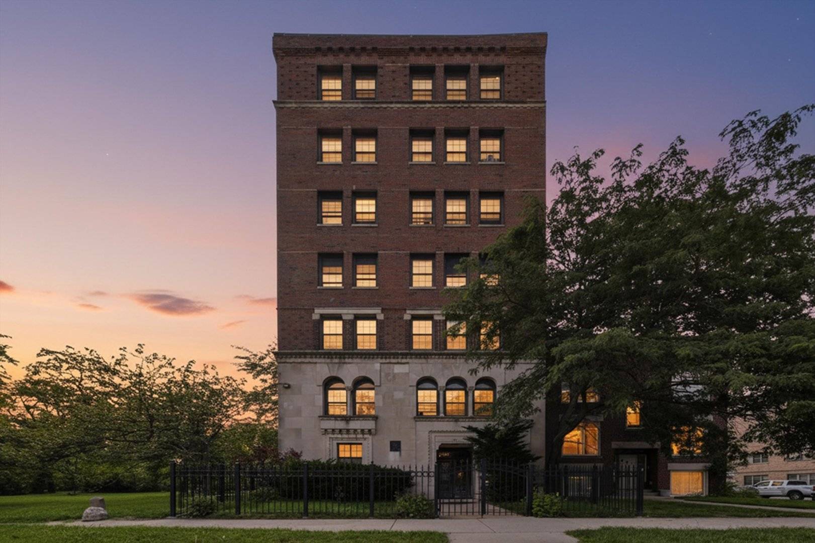 3017 E 78th ST #3A, Chicago, IL 60649