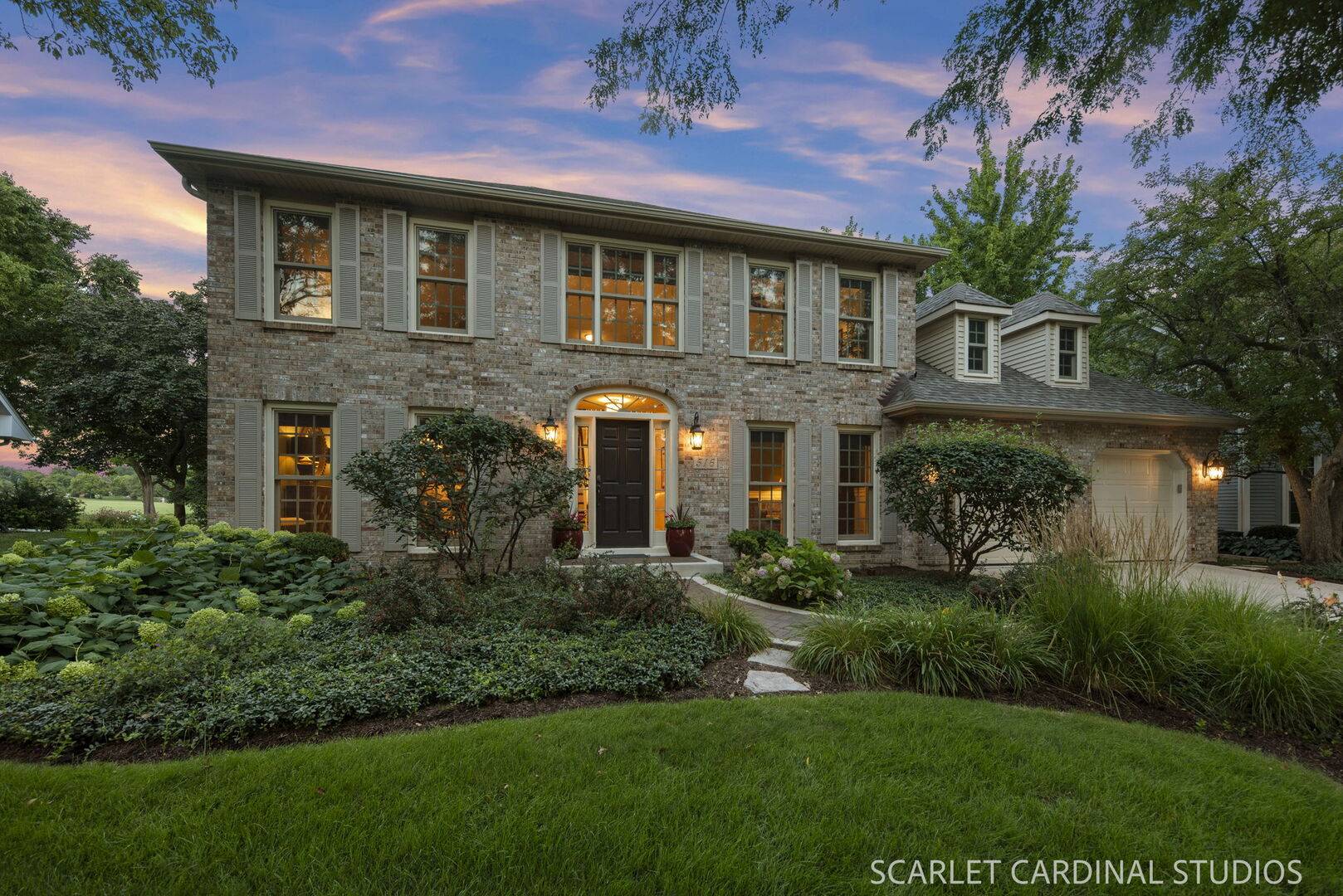 516 Braemar AVE, Naperville, IL 60563