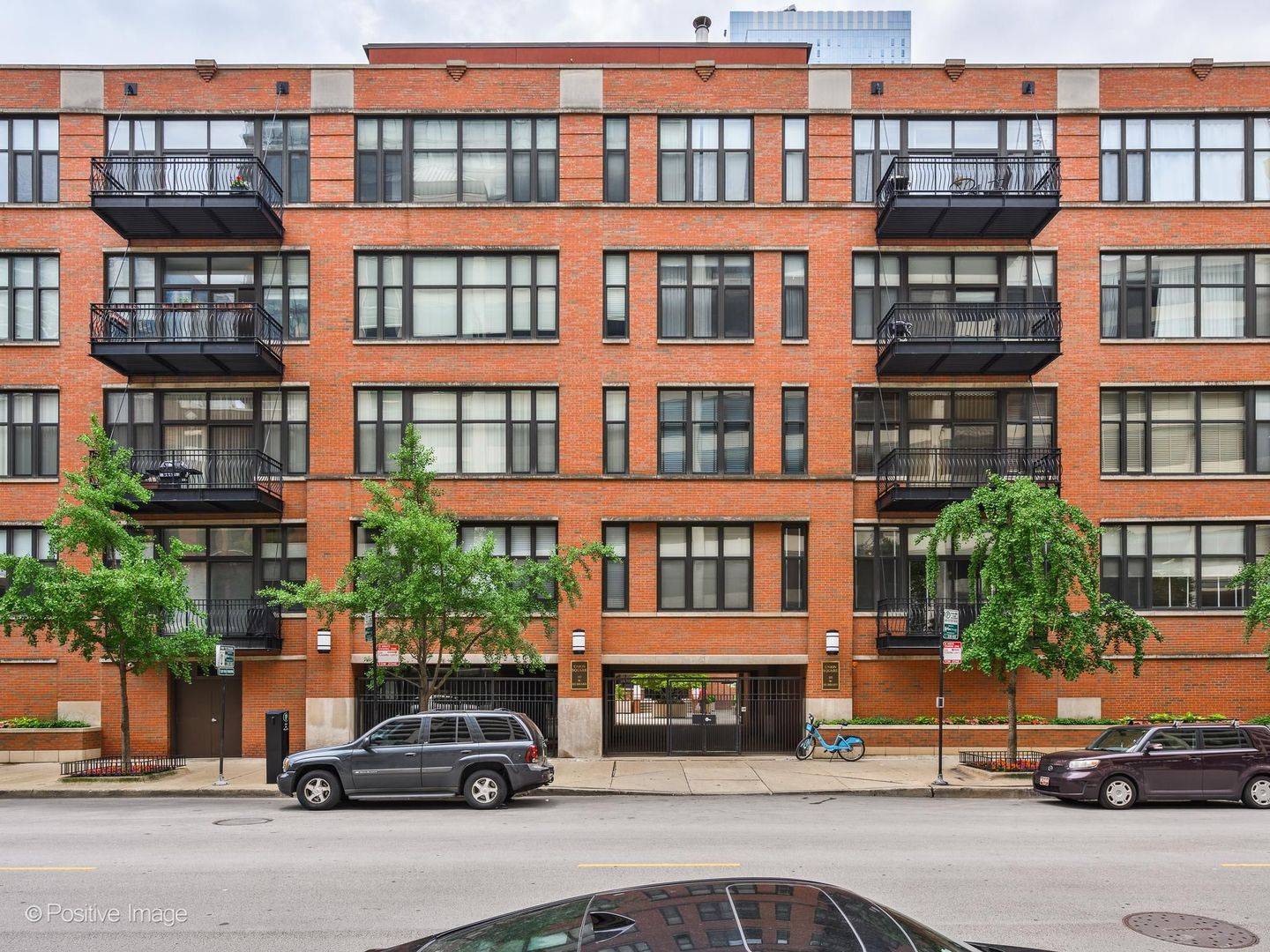 Chicago, IL 60654