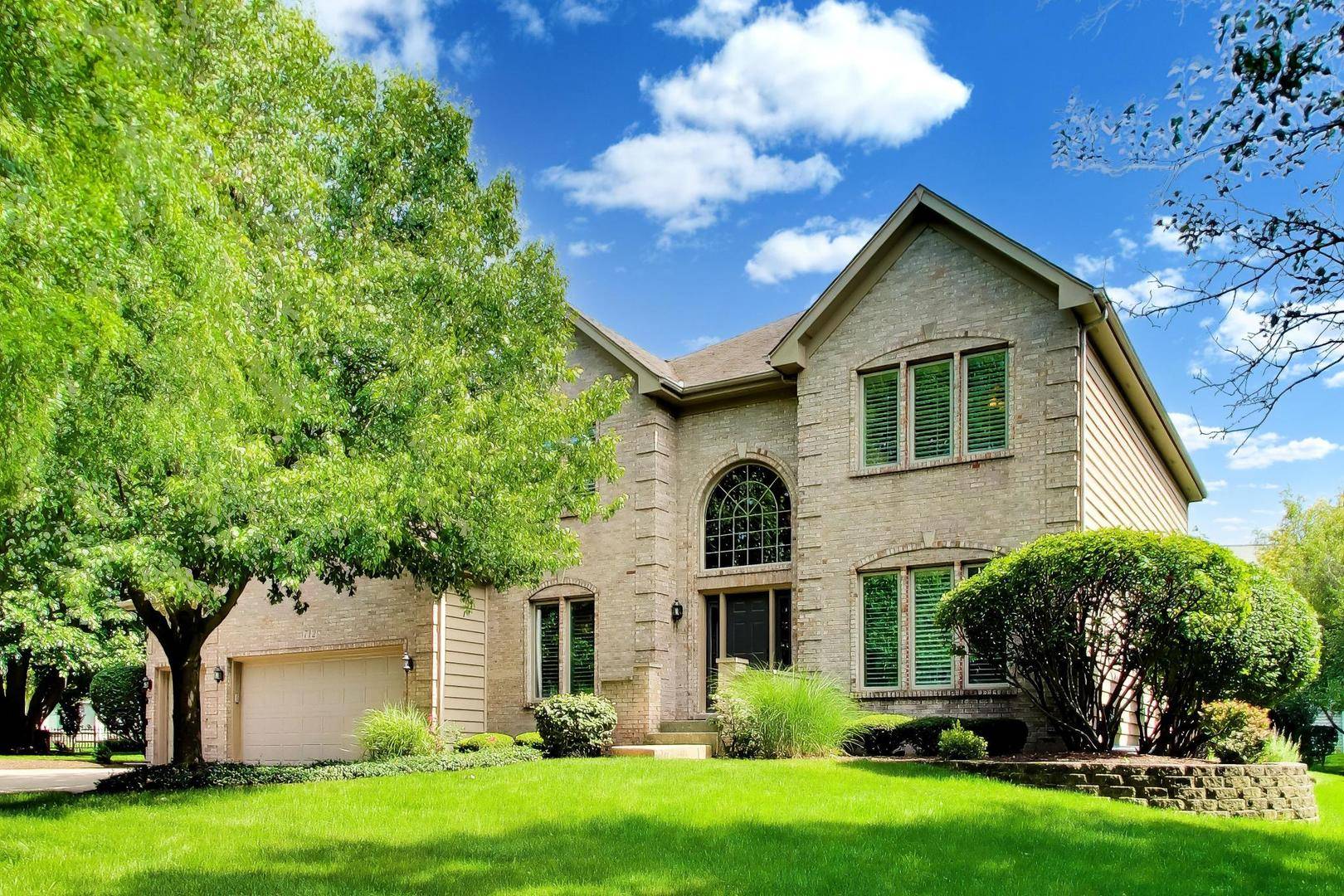 712 De Lasalle CT, Naperville, IL 60565
