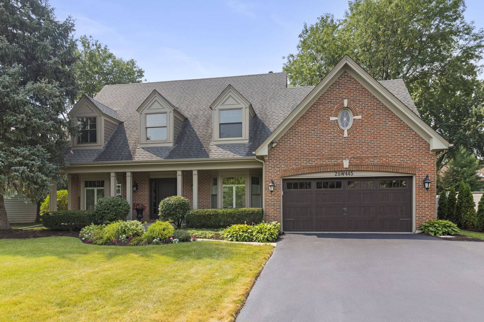 26W445 Churchill RD, Winfield, IL 60190