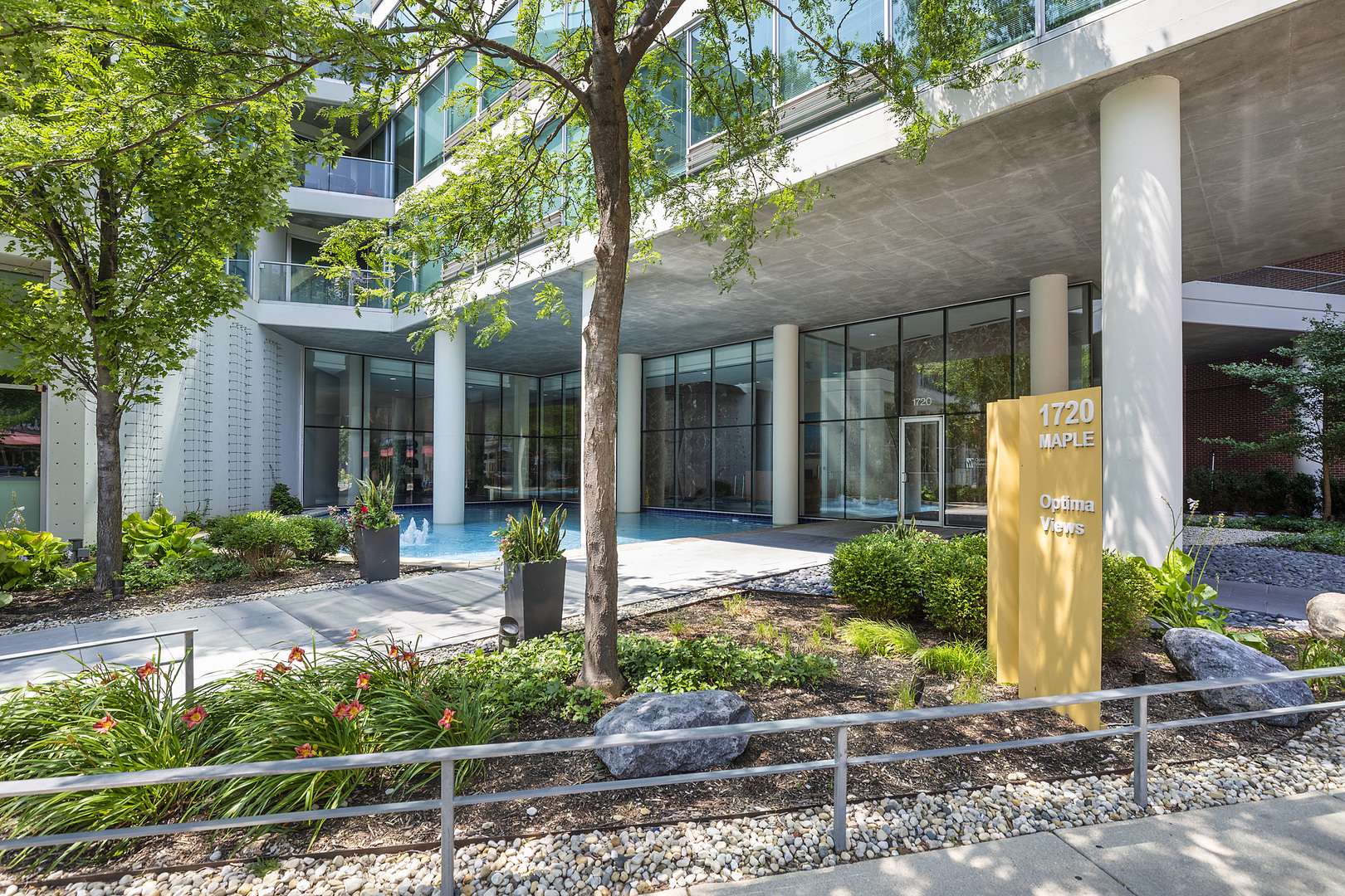 1720 Maple AVE #1620, Evanston, IL 60201