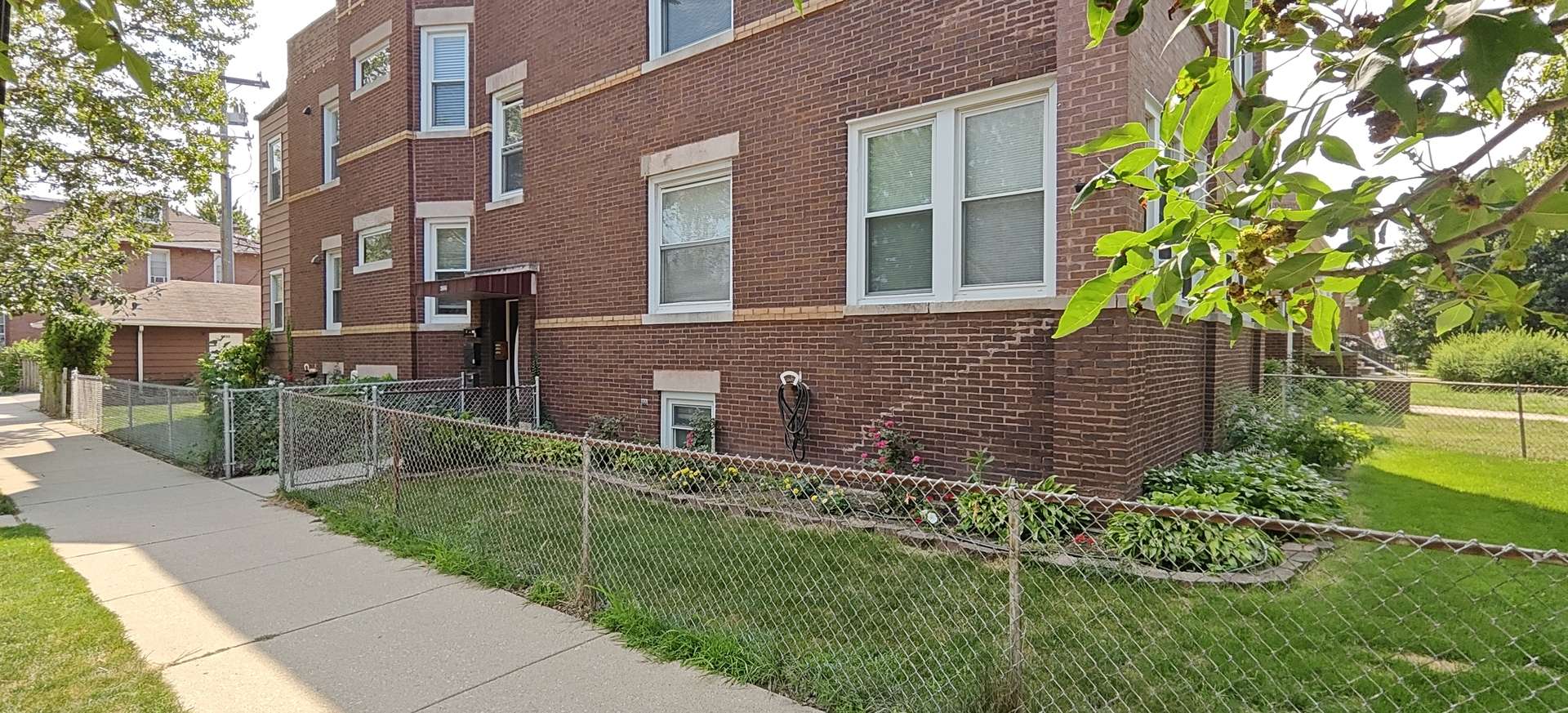 4222 N Laramie AVE #2, Chicago, IL 60641
