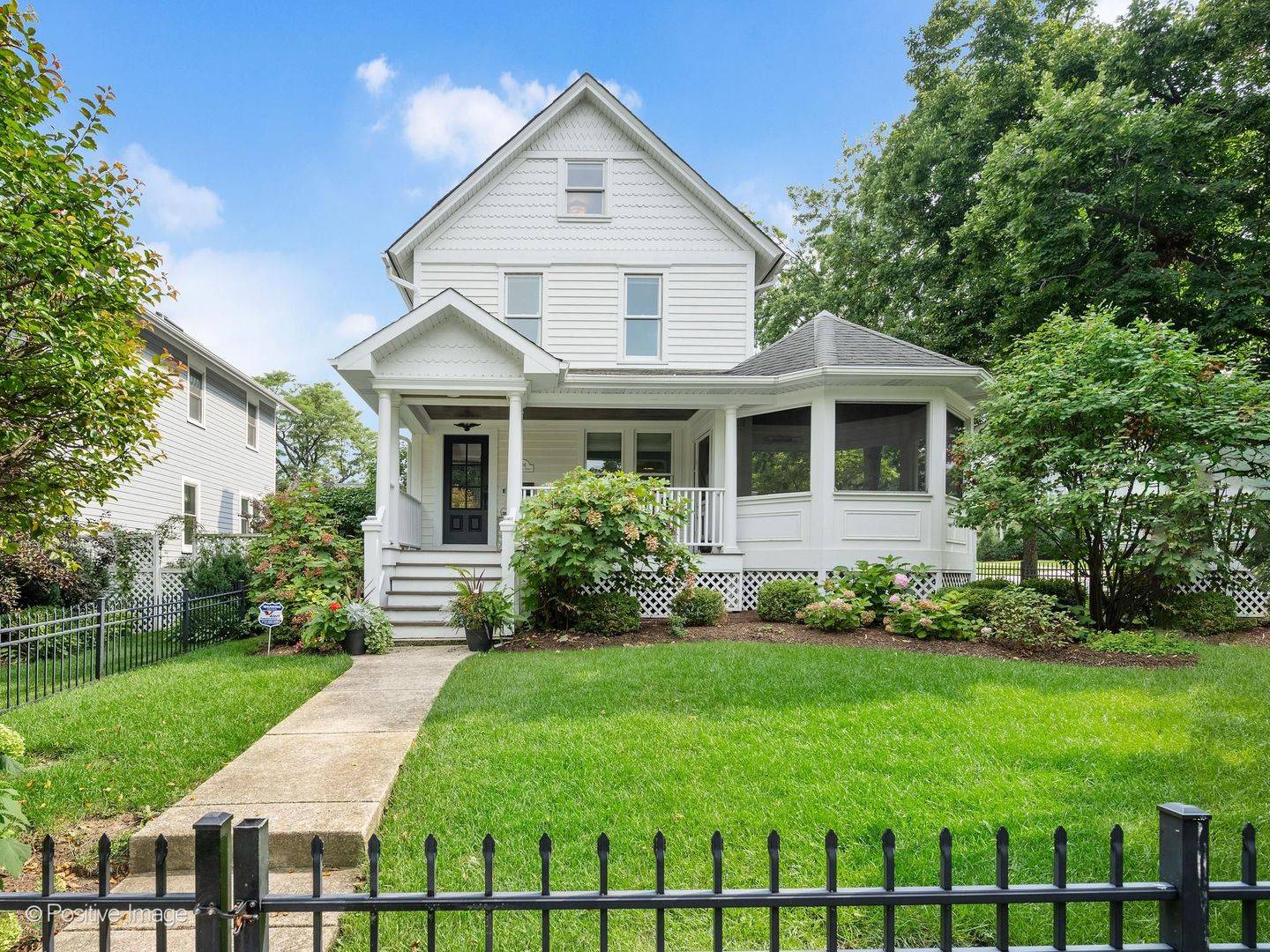 104 Minneola ST, Hinsdale, IL 60521