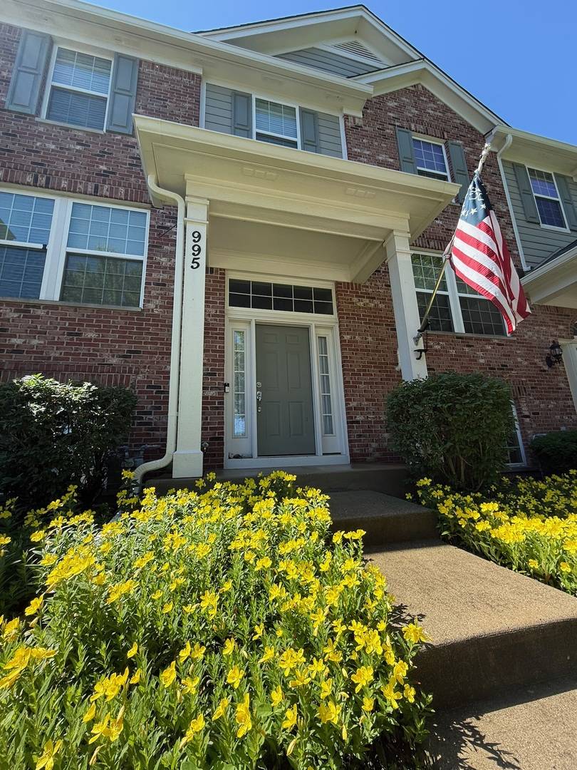 995 Reserve DR, Elgin, IL 60124