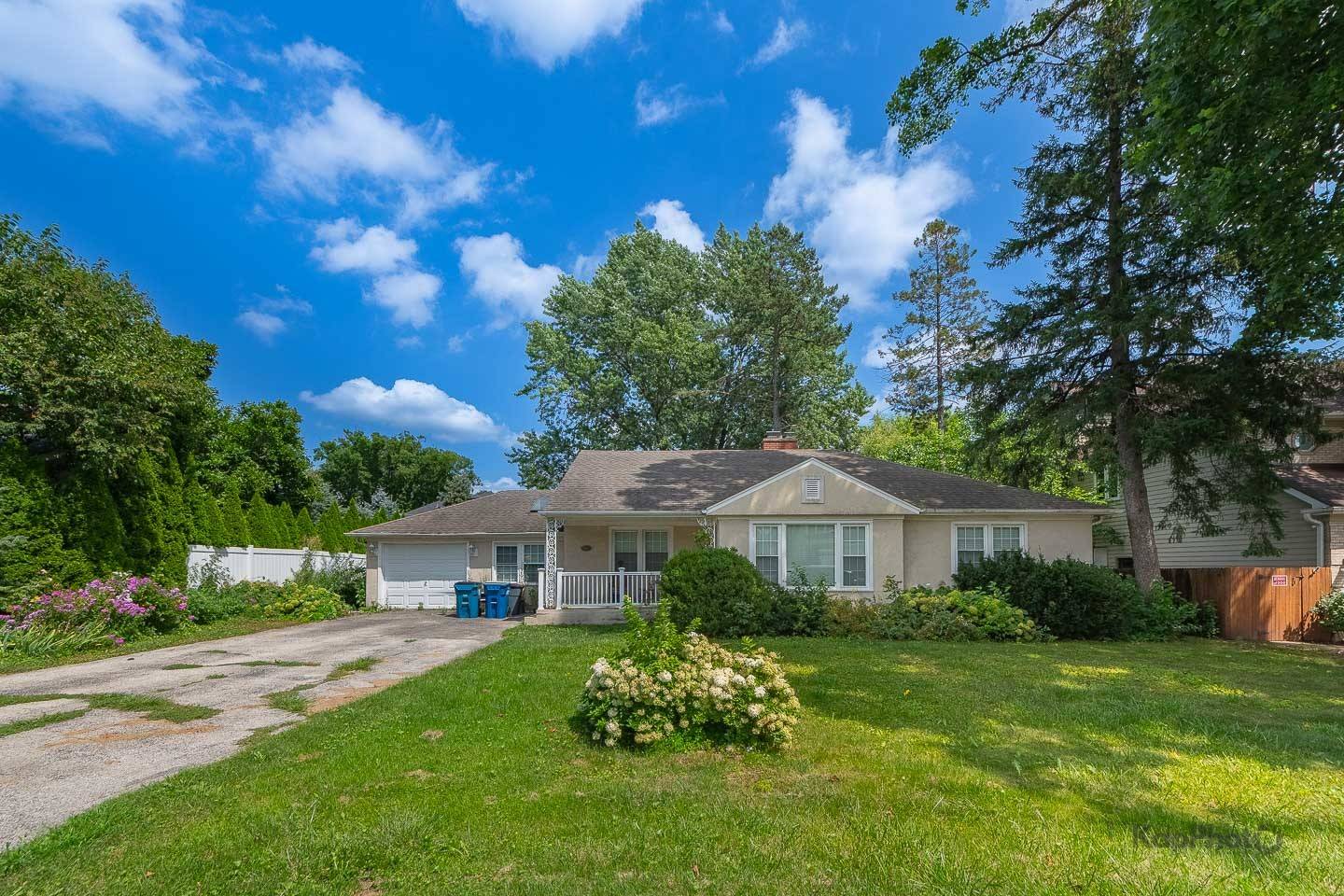 937 S Madison ST, Hinsdale, IL 60521