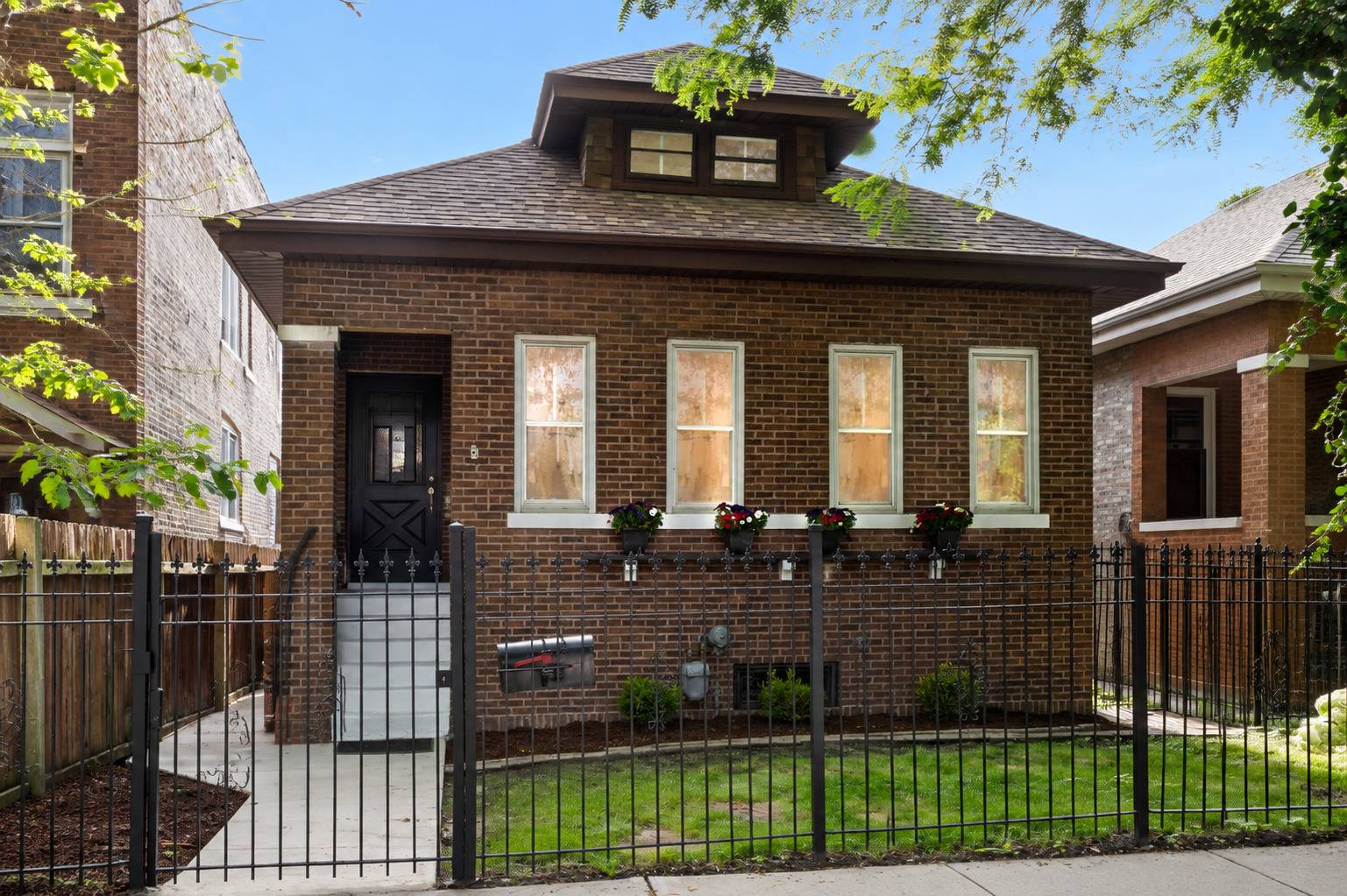 2936 N Keating AVE, Chicago, IL 60641