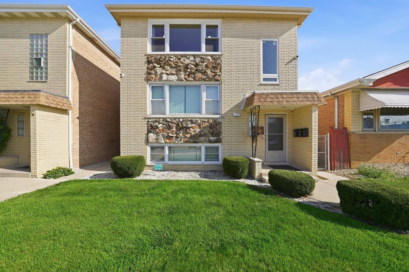 4510 W 55th ST #2, Chicago, IL 60632