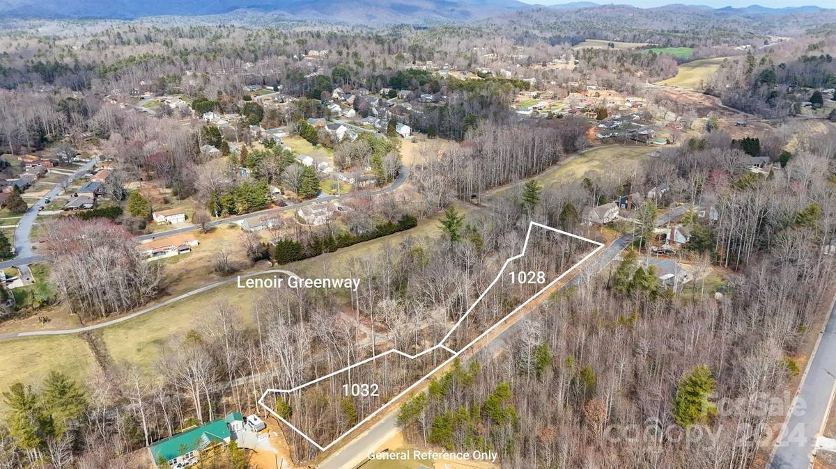 1032 Williamsburg DR NE, Lenoir, NC 28645