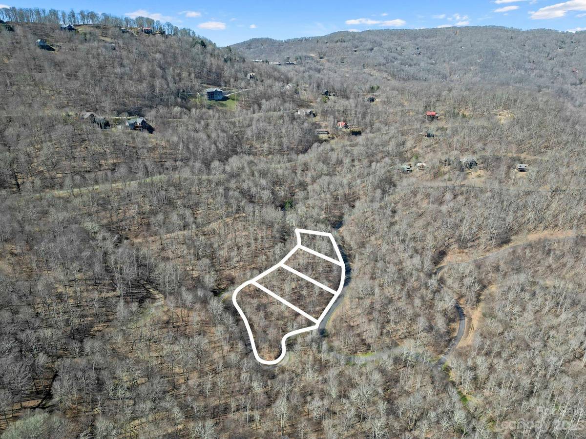 15 Chestnut Village LN ##15, Mars Hill, NC 28754