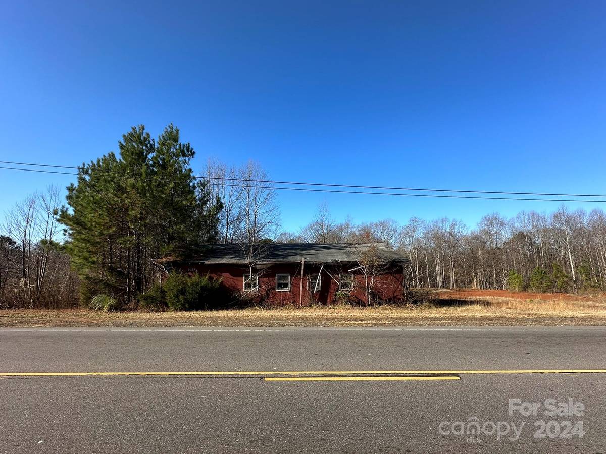 3023 Wilkesboro HWY, Statesville, NC 28625