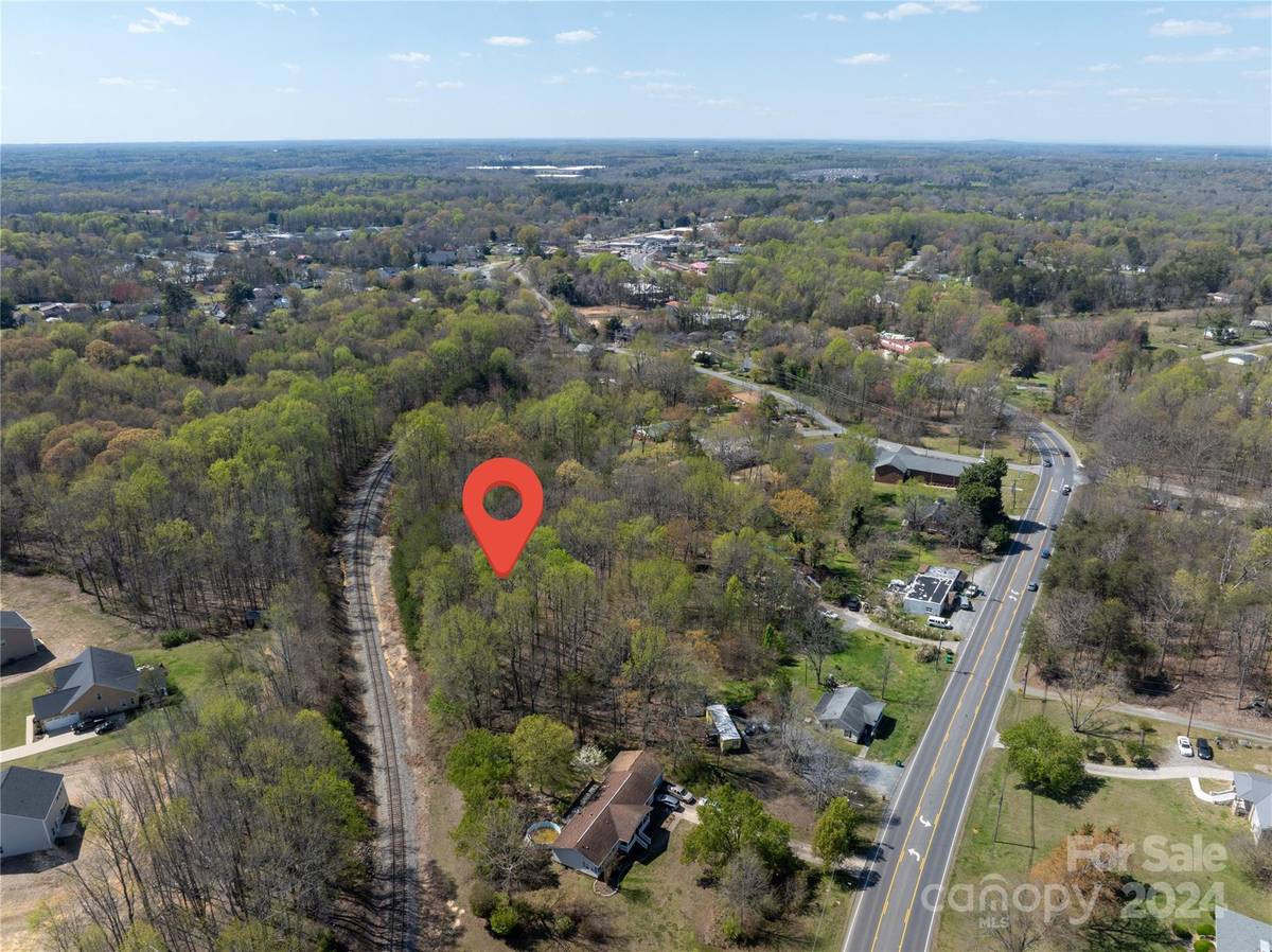 621 Maple ST, Granite Quarry, NC 28146