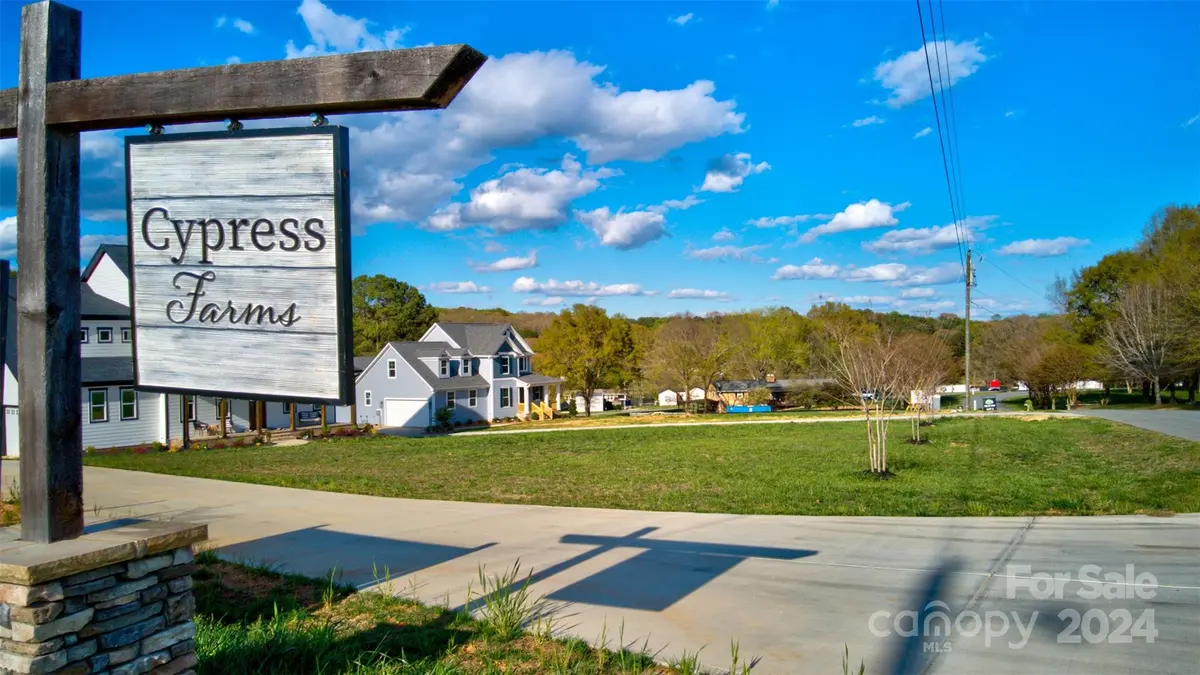 4271 Candlewood DR, Sherrills Ford, NC 28673