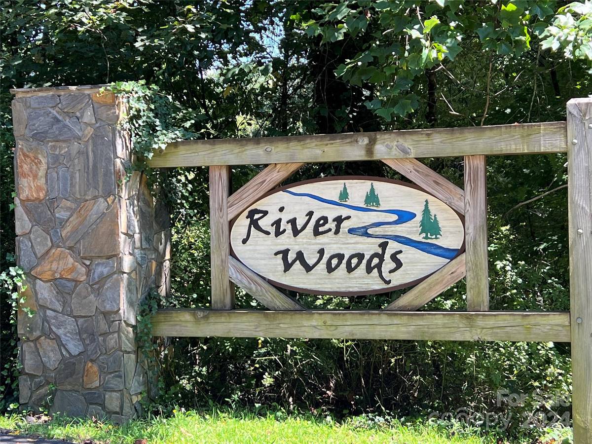 17 Harleys Cove RD #17, Waynesville, NC 28785