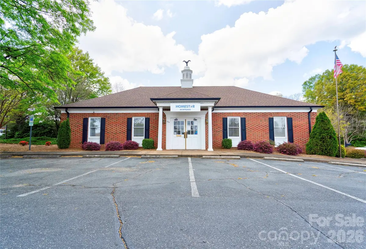824 S Dekalb ST, Shelby, NC 28150